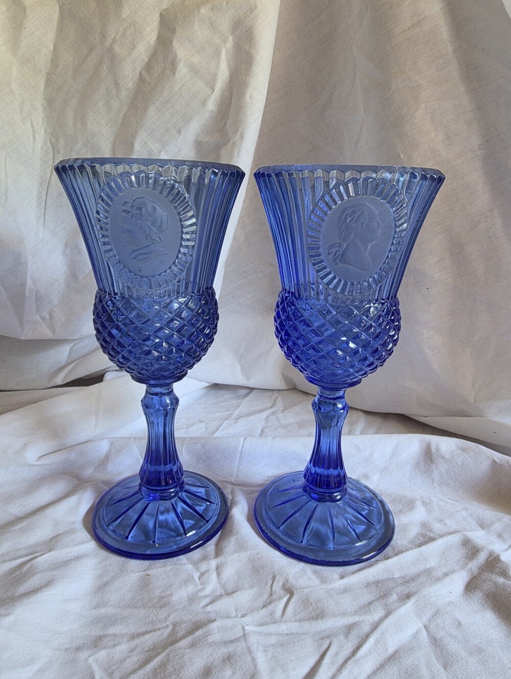 Vtg Fostoria Avon Cobalt Blue Glass George Martha Washington 8" Set of 2 Goblets